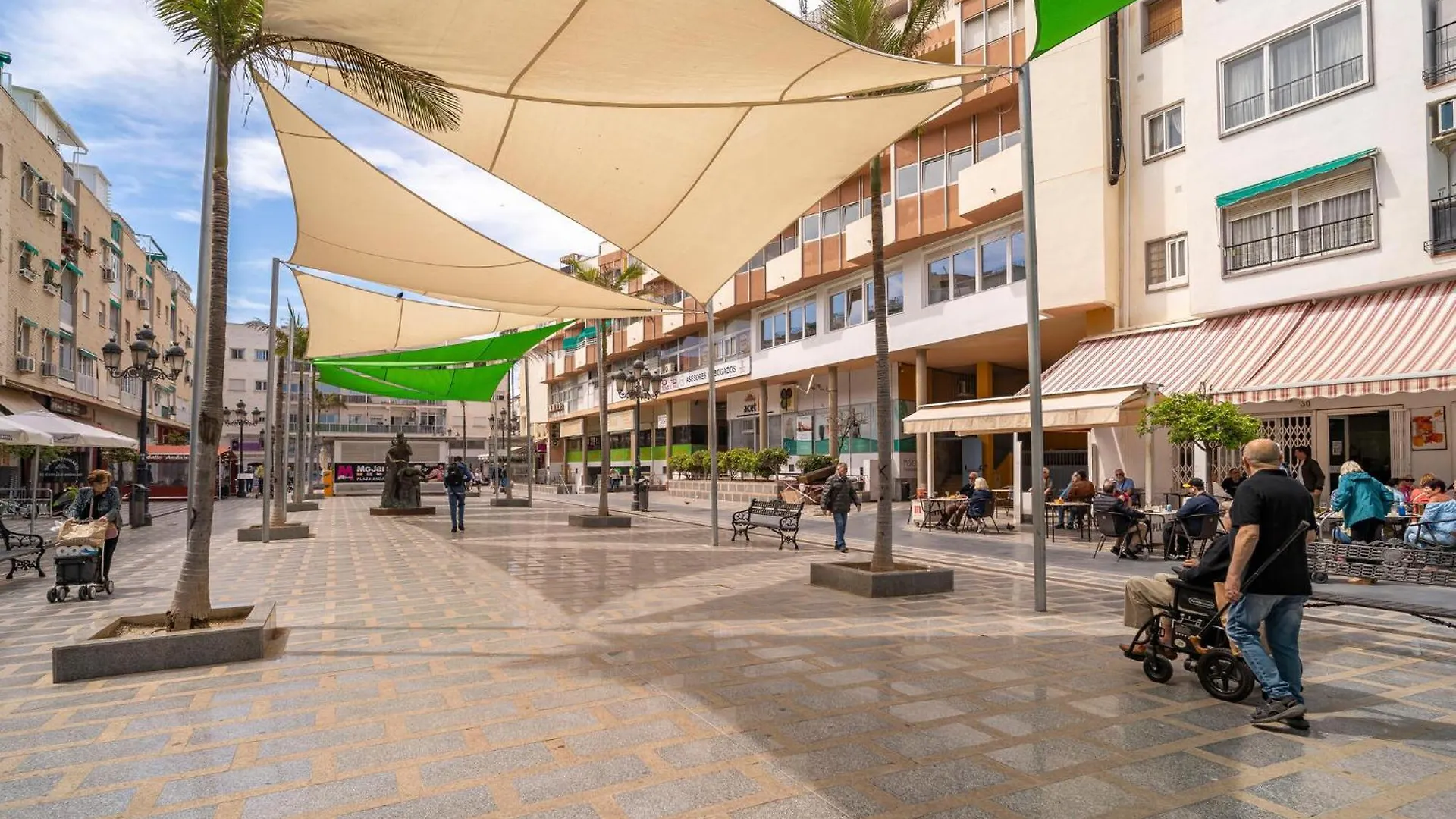 Beautiful Apartment In Torremolinos With Kitchen